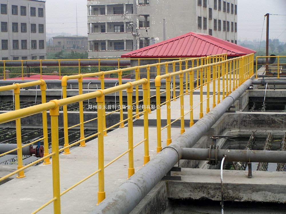 玻璃鋼圍欄在環(huán)境裝飾中的應(yīng)用