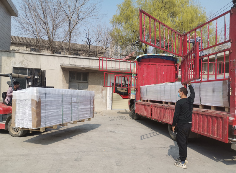 鄭州亞龍供應(yīng)養(yǎng)豬保育場(chǎng)玻璃鋼地板梁