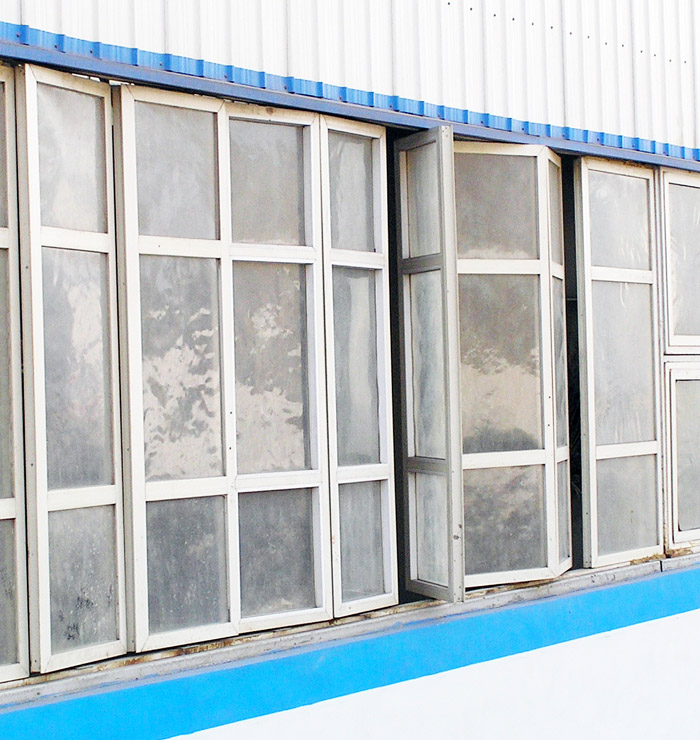 電解鋁車間用玻璃鋼通風(fēng)窗